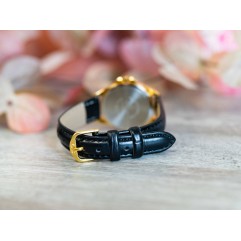 Жіночий годинник Q&Q QA07J103Y