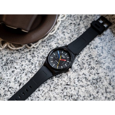 Чоловічий годинник Q&Q V04A-006VY