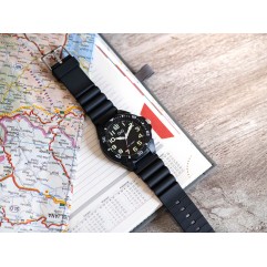 Чоловічий годинник Q&Q VS44J003Y