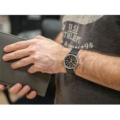 Чоловічий годинник TIMEX TW2Y12800 Easy Reader
