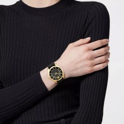Жіночий годинник VERSACE VE8A00224 New V-Circle Lady