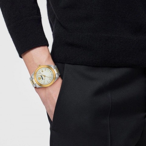 Чоловічий годинник VERSACE VE8E00424 V-Dome