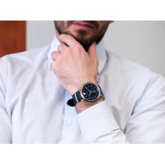 Чоловічий годинник VERSACE V-CIRCLE VEBQ01018