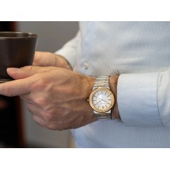 Чоловічий годинник VERSACE VEVH00620 Greca Logo